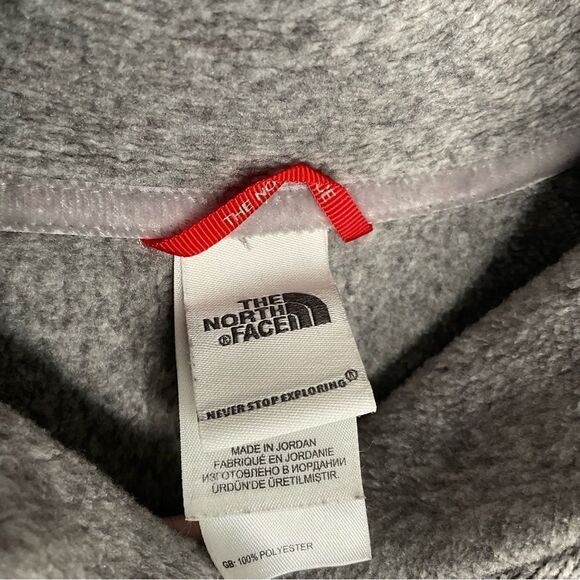 The North Face Womens Gray Crescent Ridge Shawl Sweater‎ Size M Toggle Button - Picture 7 of 10